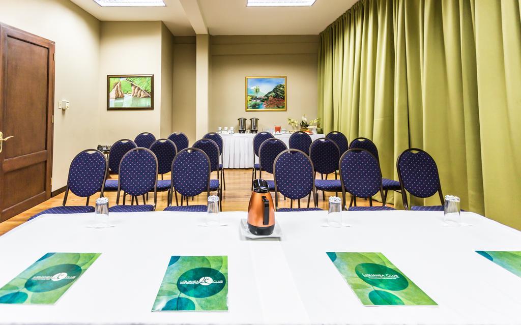 The Liguanea Club Hotel คิงส์ตัน ภายนอก รูปภาพ
