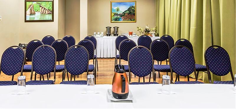 The Liguanea Club Hotel คิงส์ตัน ภายนอก รูปภาพ