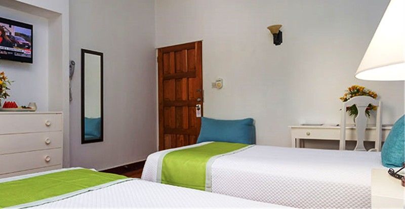 The Liguanea Club Hotel คิงส์ตัน ภายนอก รูปภาพ